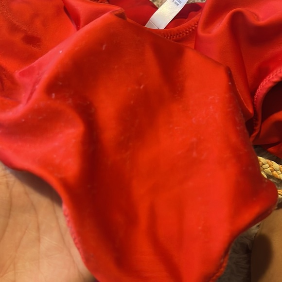 Caliente red one piece - Picture 5 of 5